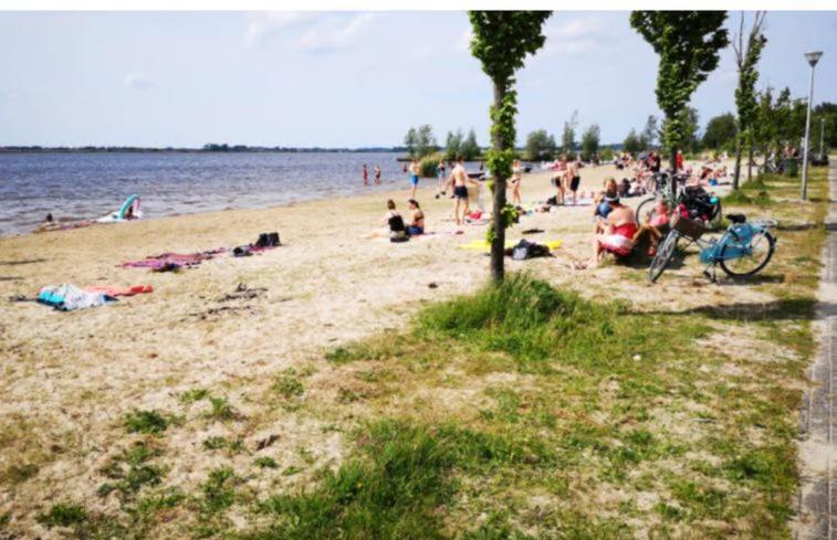 Sari Villa Steendam Екстериор снимка